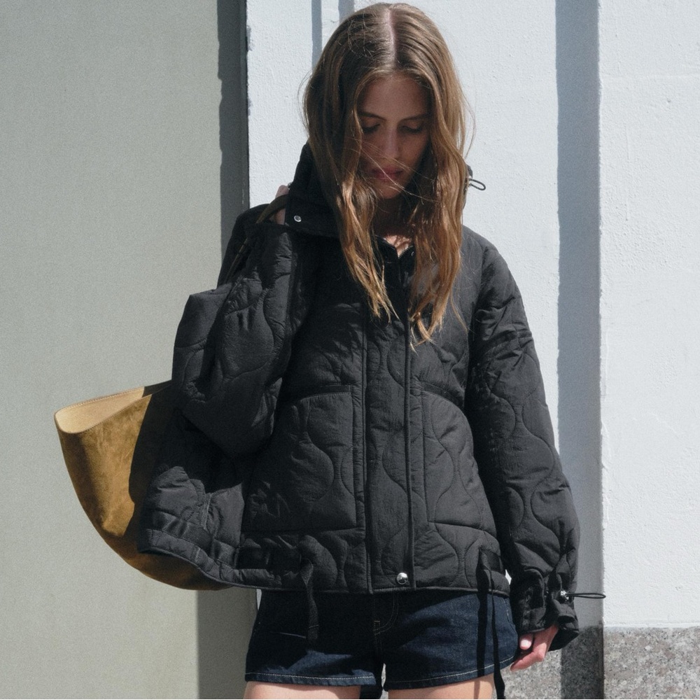 Zara Women's Black Quilted water repellent Jacket fall coat - Picture 4 of 8